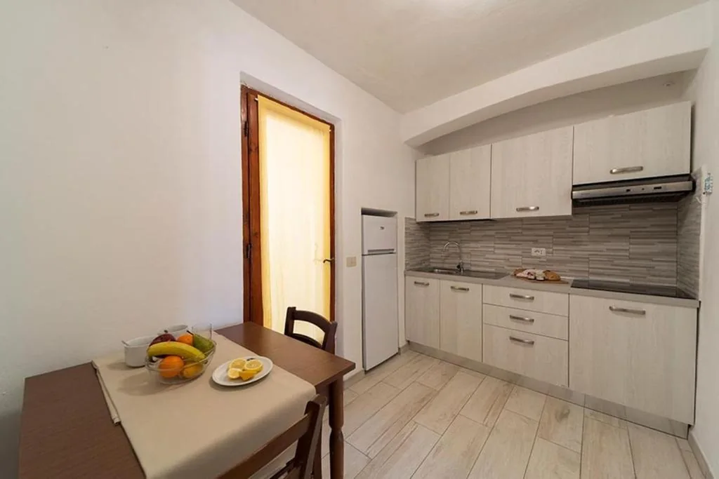 Appartamento con 1 Camera da Letto e Vista Mare — Appartamenti Villa Miramare