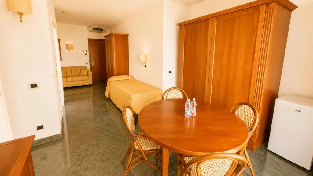 One-Bedroom Apartment — Hotel Residence Villa Marzia