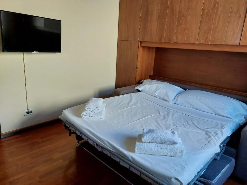 Appartamento con 1 Camera da Letto — La Tana Dei Leoni Affittacamere