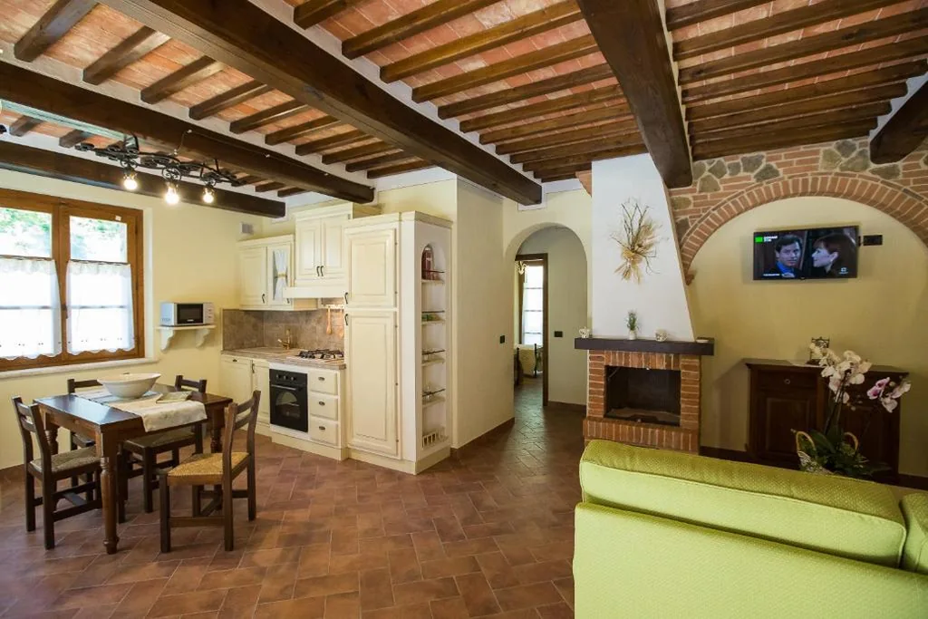 Appartamento con 2 Camere da Letto — Borgo Poggiardelli