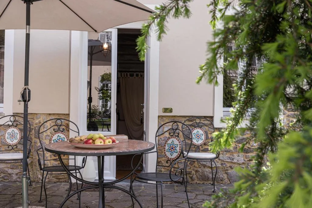 Two-Bedroom Apartment - Annex — Villa Del Papa