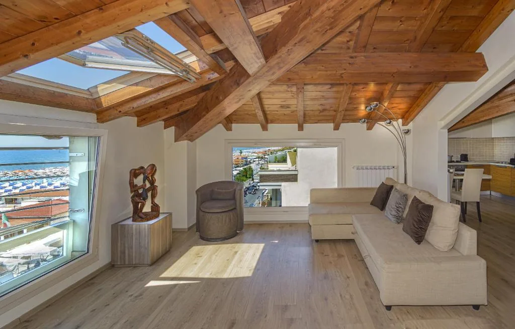 Appartamento con 2 Camere da Letto e Vista Mare — Hotel Lungomare