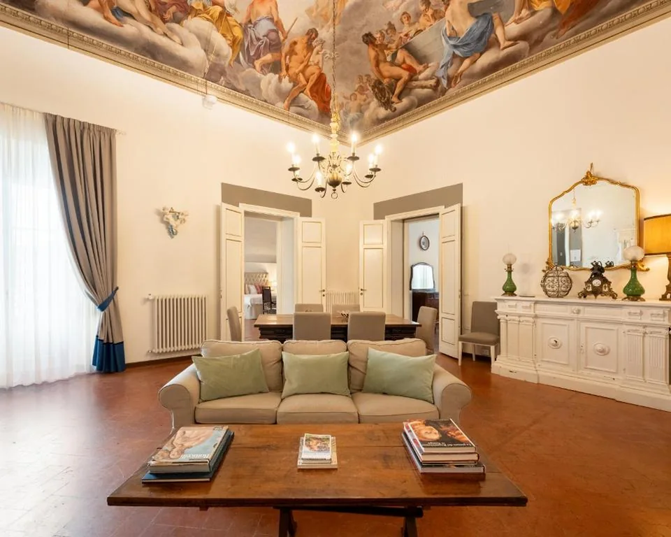 Appartamento con 2 Camere da Letto — Palazzo D’Ambra Residenza d’Epoca