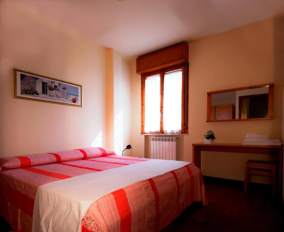 Appartamento con 2 Camere da Letto — Residence Isola Verde Cisanello