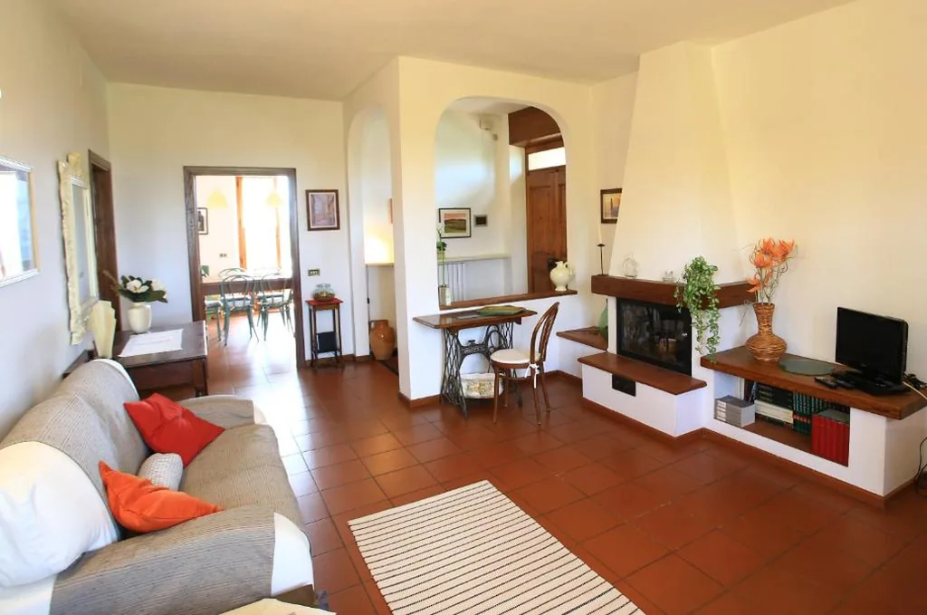 Appartamento con 3 Camere da Letto e con Balcone — Casa Milena