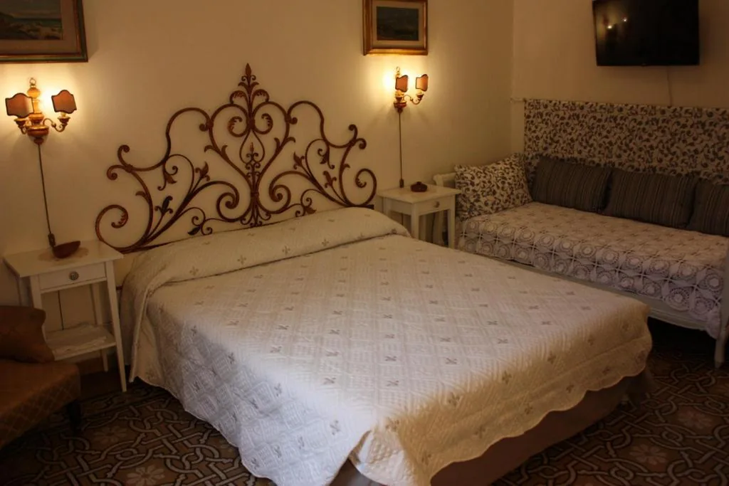 Three-Bedroom Apartment — Rooms by Anna