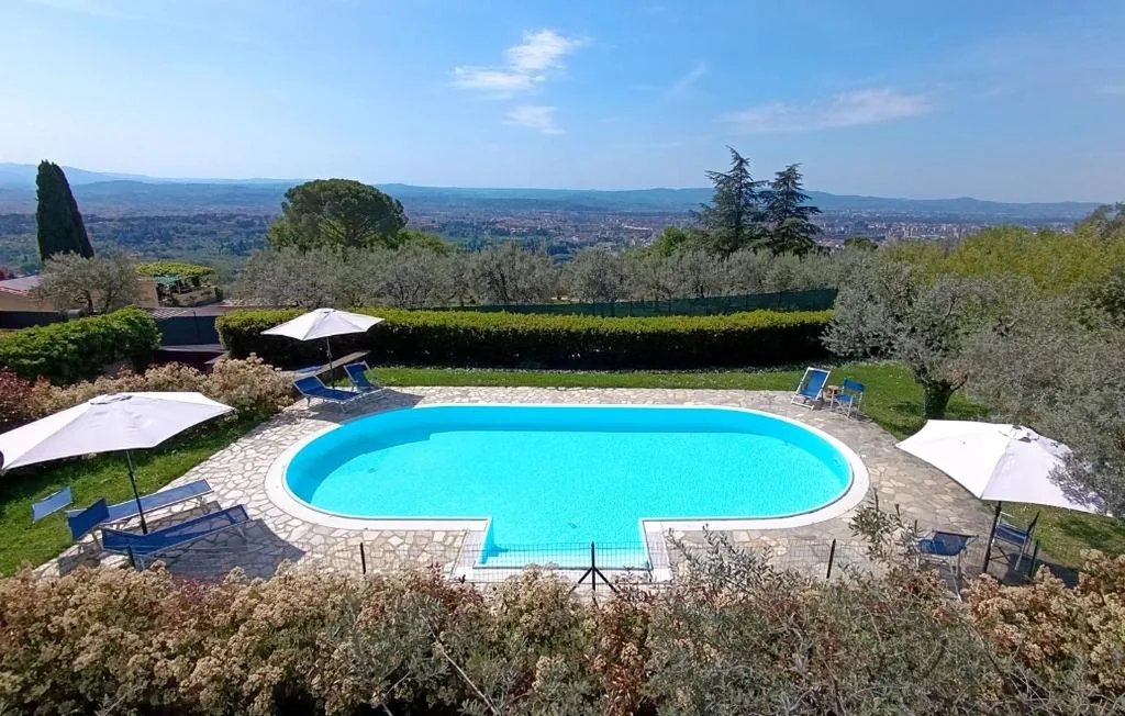 Appartamento con piscina in Villa