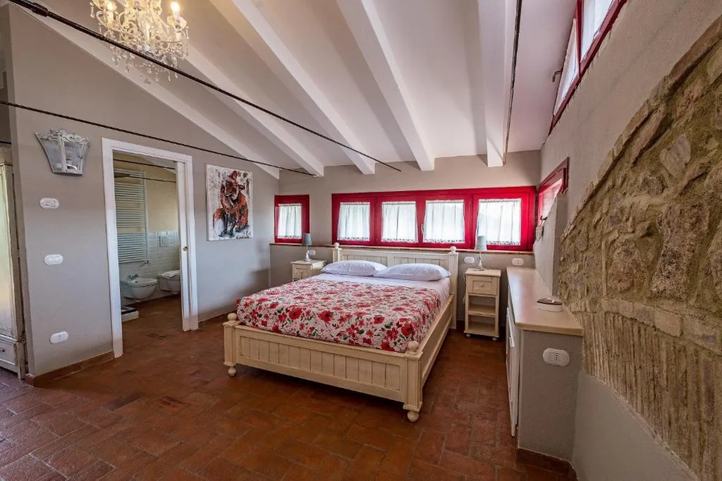 Appartamento con Vista Piscina — Nonna Nara Bed & Breakfast