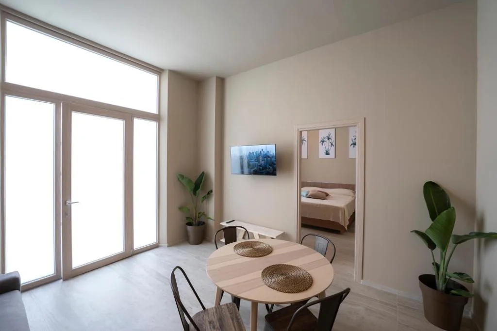 Deluxe One-Bedroom Apartment — Lampada di Aladino