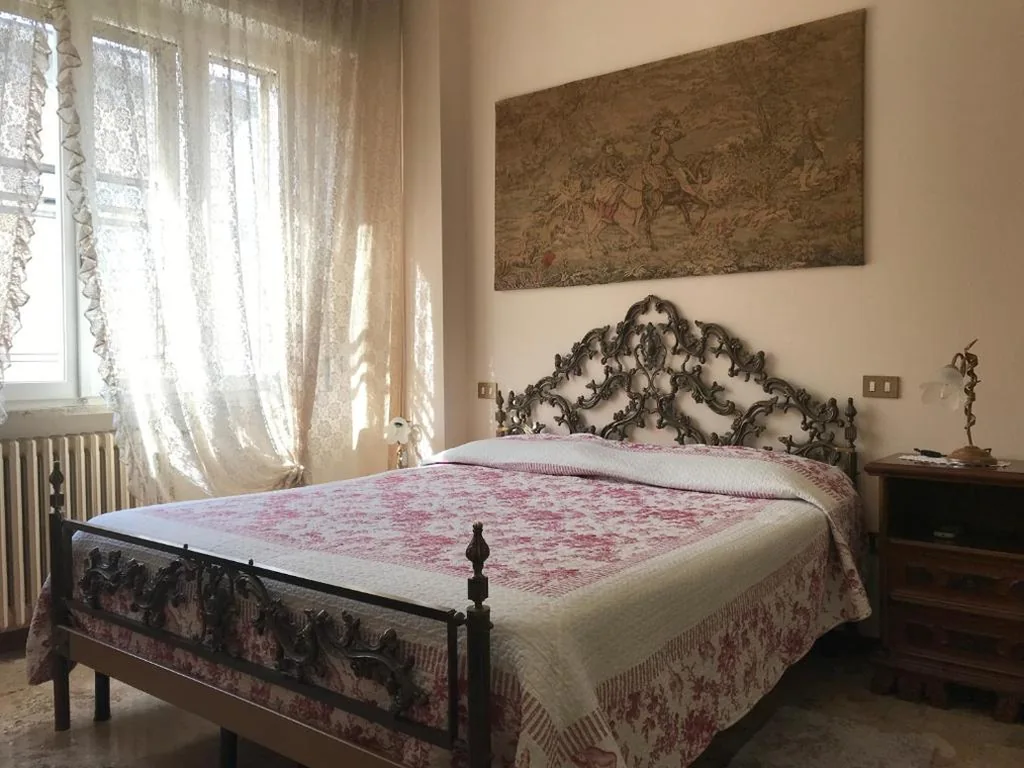 Deluxe Apartment — La Lanterna di Lida e Beppe