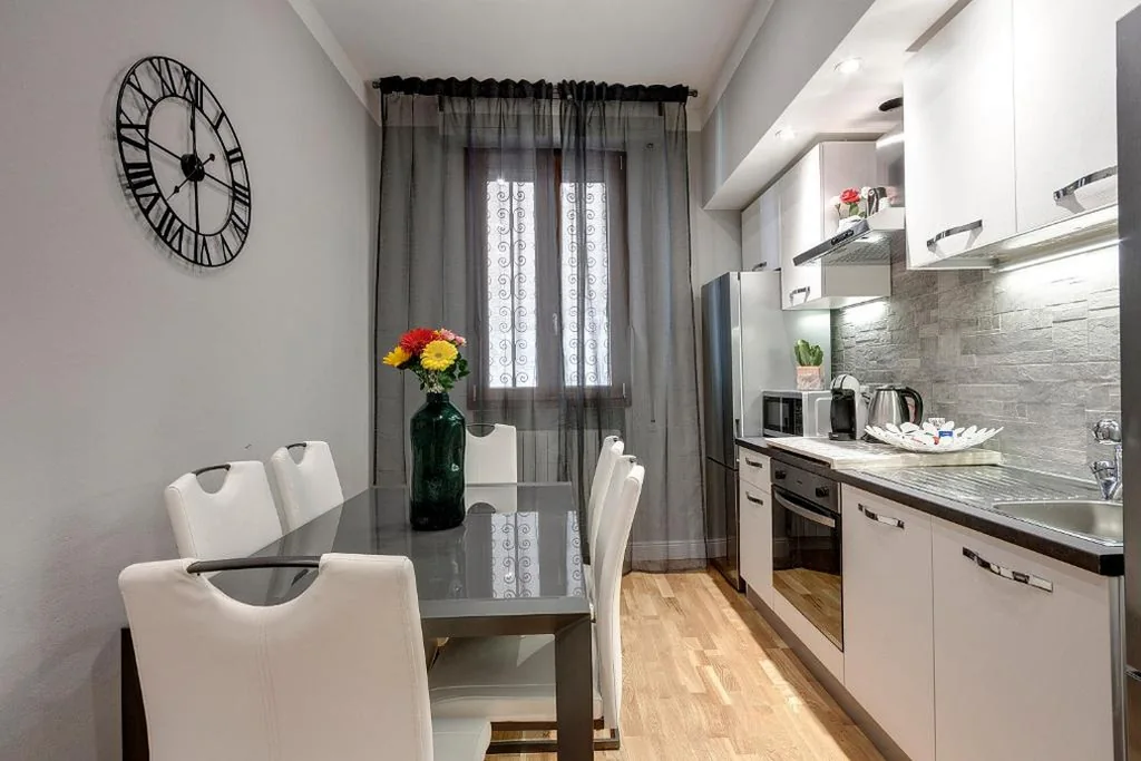 Deluxe Apartment — Sleep Tight Florence (Rooms)