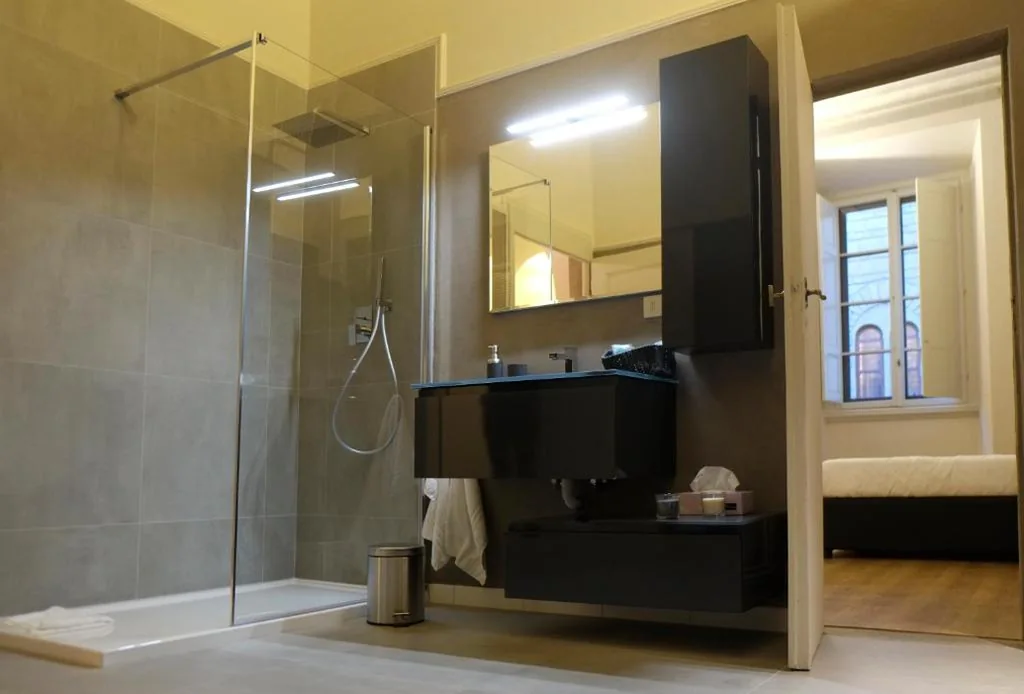 Deluxe Apartment — Strozzi Luxury Apartment