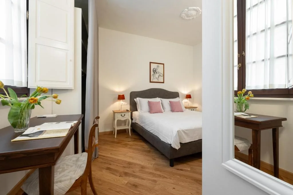 Appartamento — Palazzo D’Ambra Residenza d’Epoca