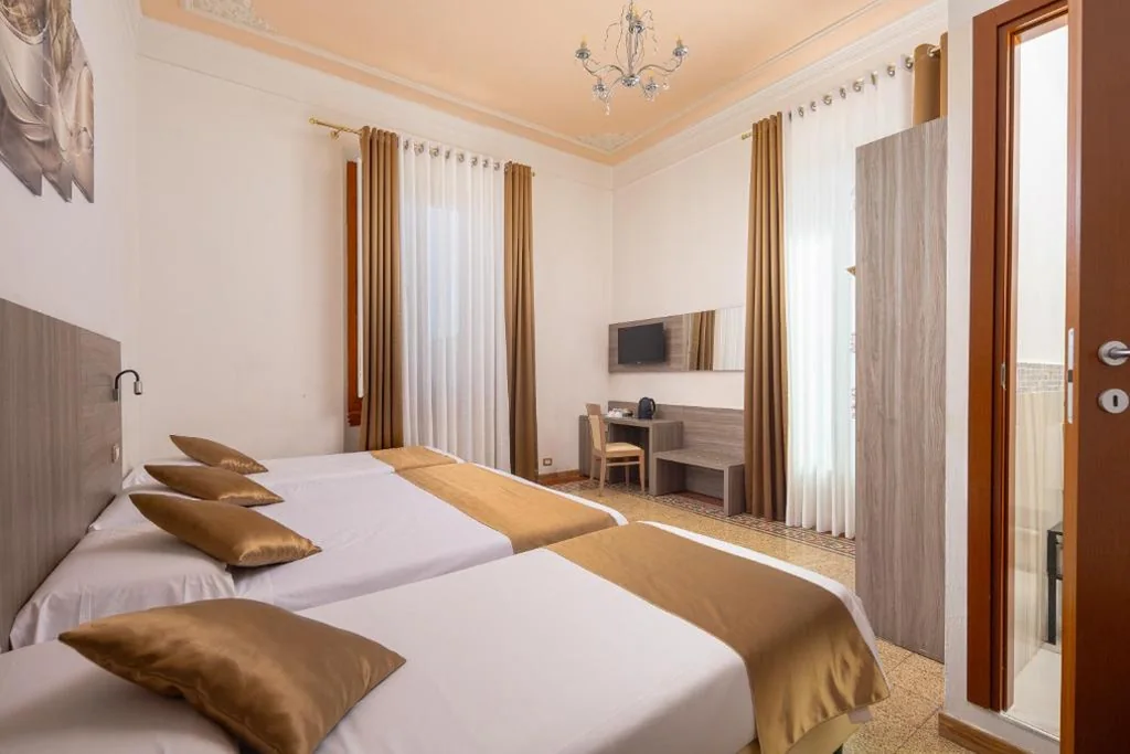 Astrid Hotel