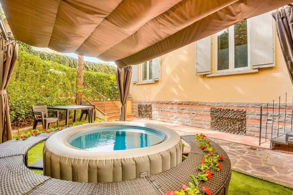 Aurora Garden Lodging – Rooms & Apartment