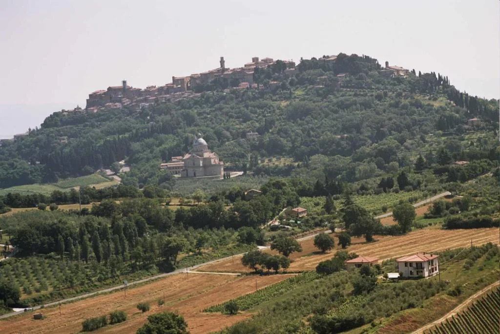 B&B Il Girasole – Rooms & House in country – air conditioned – 1500 meters from historic center