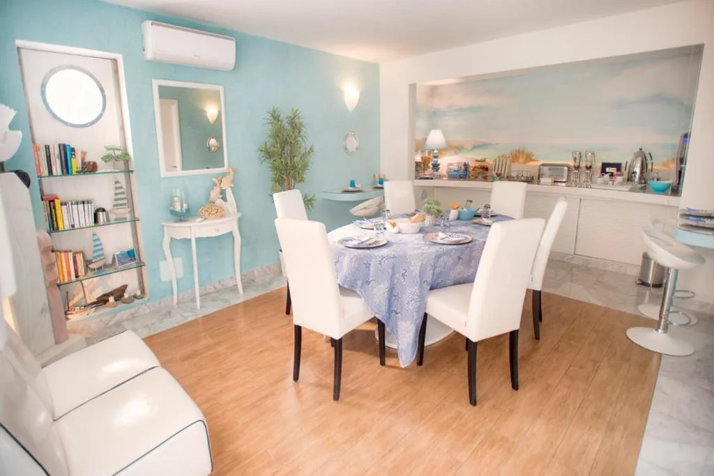 Bedrooms Venezia – camere e spiaggia — foto 3