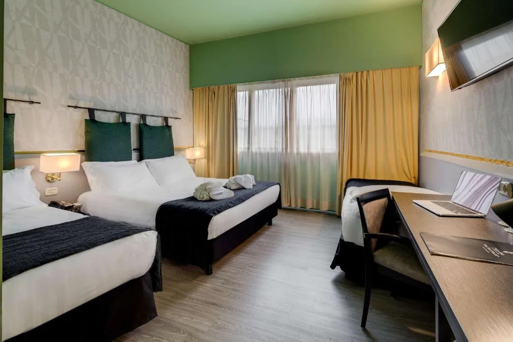 Classic Twin Room — Best Western Plus CHC Florence