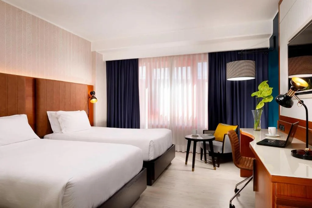 Classic Twin Room — Four Points by Sheraton Siena