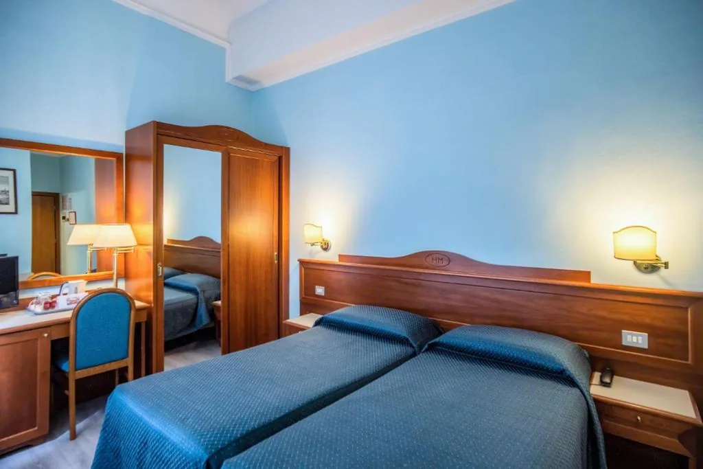 Classic Twin Room — Hotel Martelli