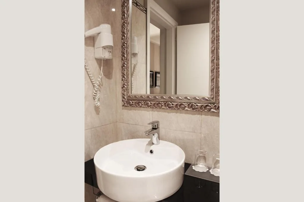 Classic Double or Twin Room — c-hotels Diplomat
