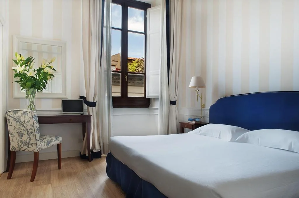 Camera Classic Matrimoniale/Doppia con Letti Singoli — FH55 Hotel Calzaiuoli