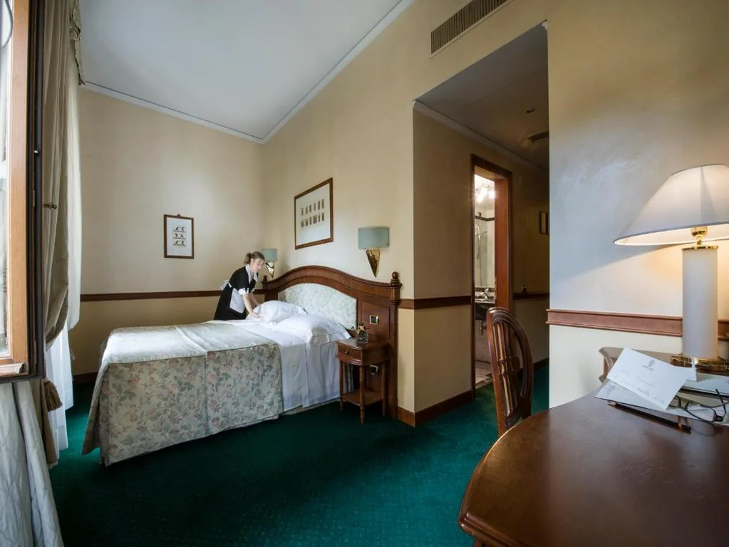 Camera Classic Matrimoniale/Doppia con Letti Singoli — Hotel degli Orafi