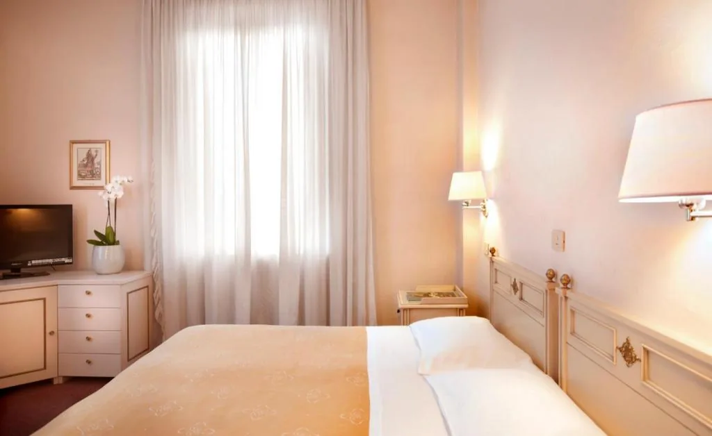Classic Double or Twin Room — Hotel Settentrionale Esplanade