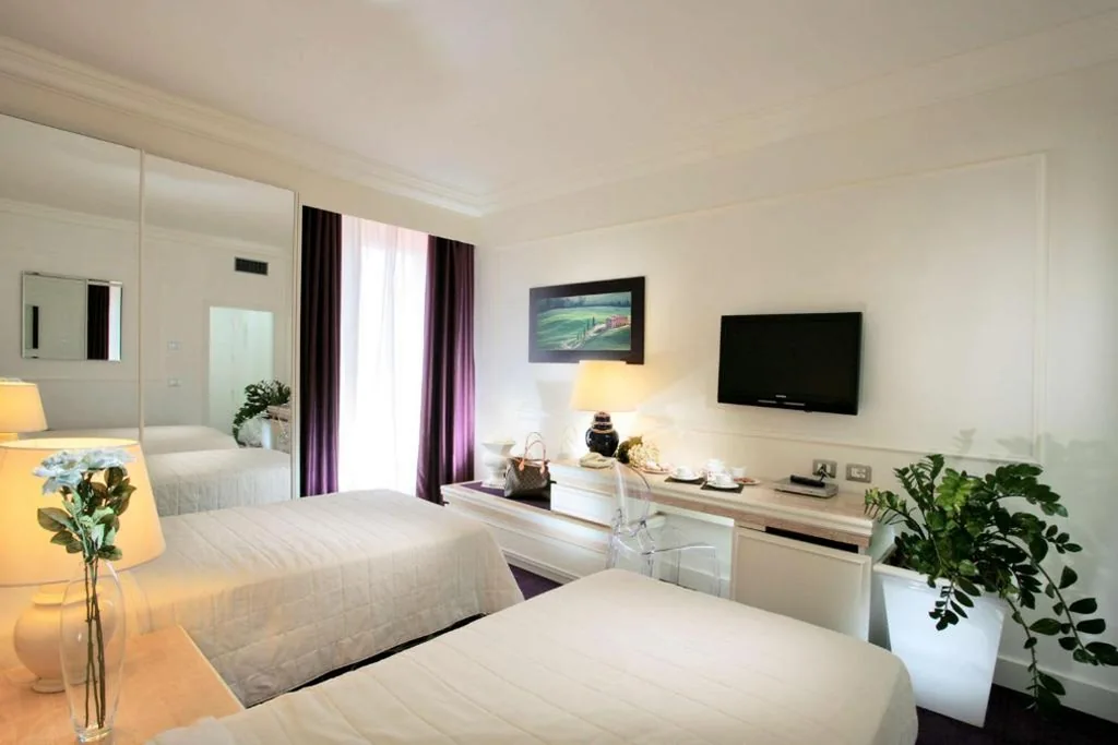 Comfort Twin Room - Non-Smoking — Etrusco Arezzo Hotel – Sure Hotel Collection by Best Western
