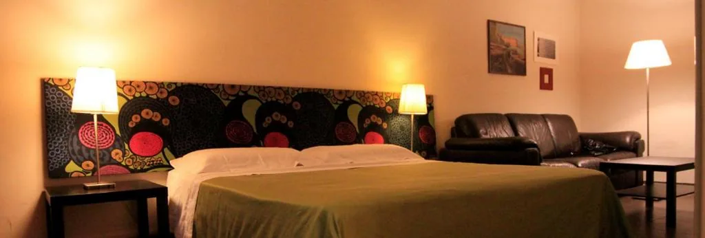 Comfort Double or Twin Room — B&B Metropolis
