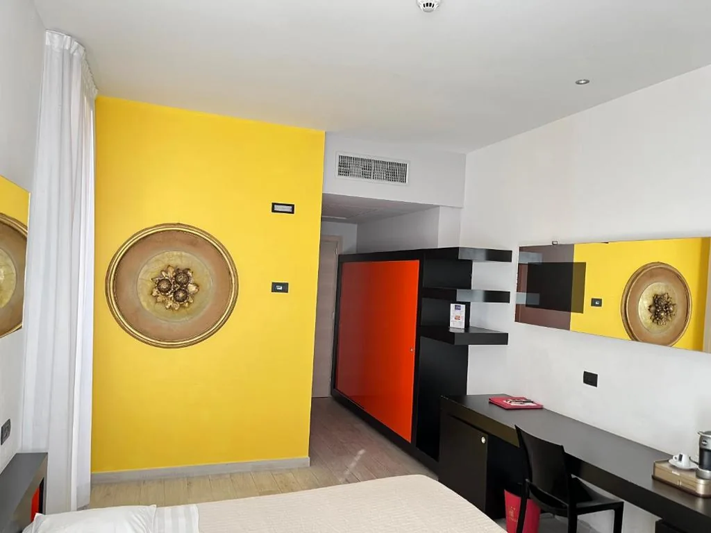 Comfort Double or Twin Room — Blue Shades Hotel