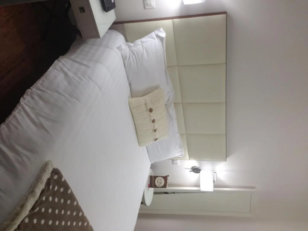 Camera Comfort Matrimoniale/Doppia con Letti Singoli — Hotel Piero Della Francesca