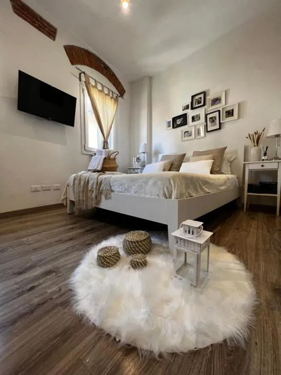 Camera Deluxe (2 Adulti + 1 Bambino) — A casa di Anna