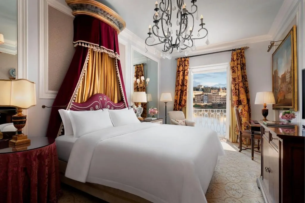 Deluxe River Arno Room with 1 King-Size Bed — The St. Regis Florence