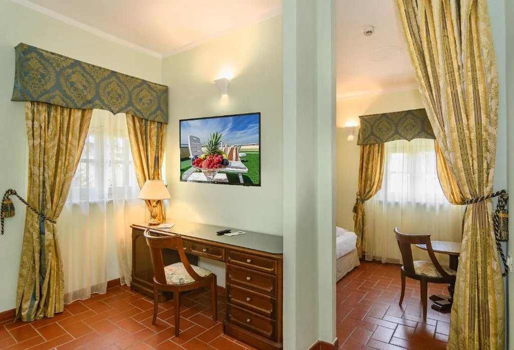 Deluxe Room — Hotel Villa San Michele