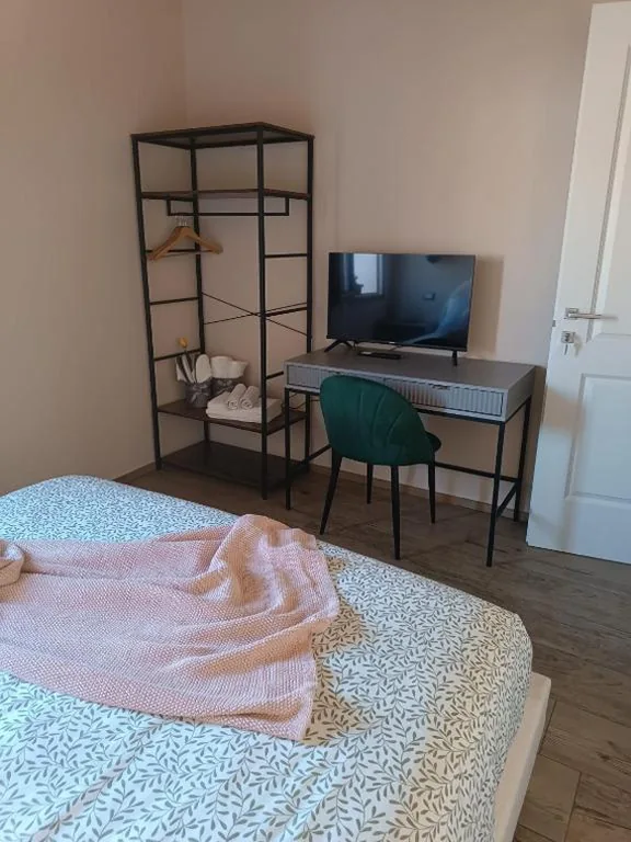 Deluxe Room — House Delfina