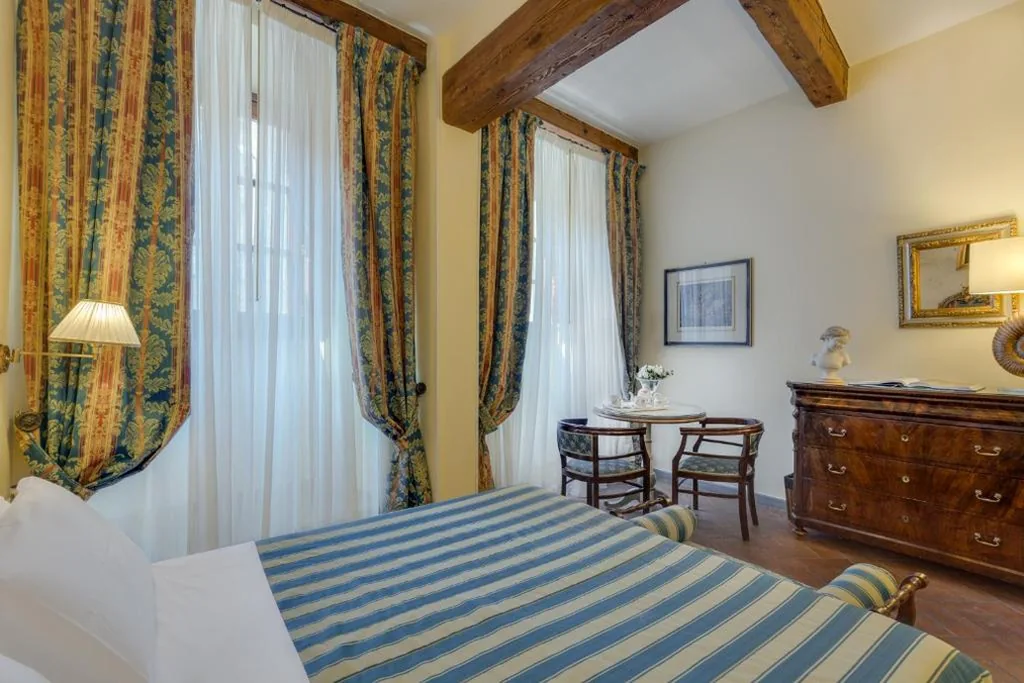 Camera Deluxe — La Casa Del Garbo – Luxury Rooms & Suite