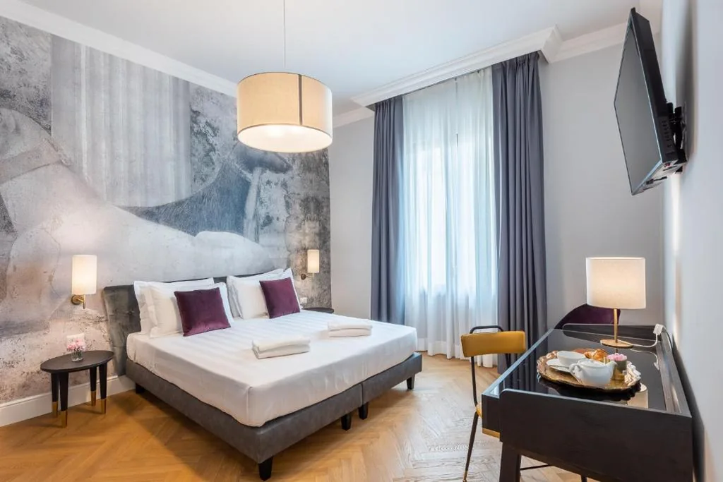 Deluxe Double or Twin Room with Balcony — 3110 ArtHotel