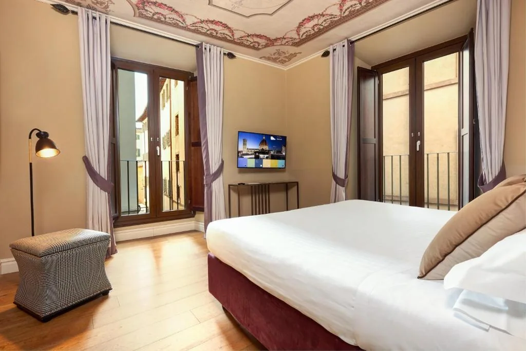 Deluxe Double or Twin Room — Grand Hotel Cavour