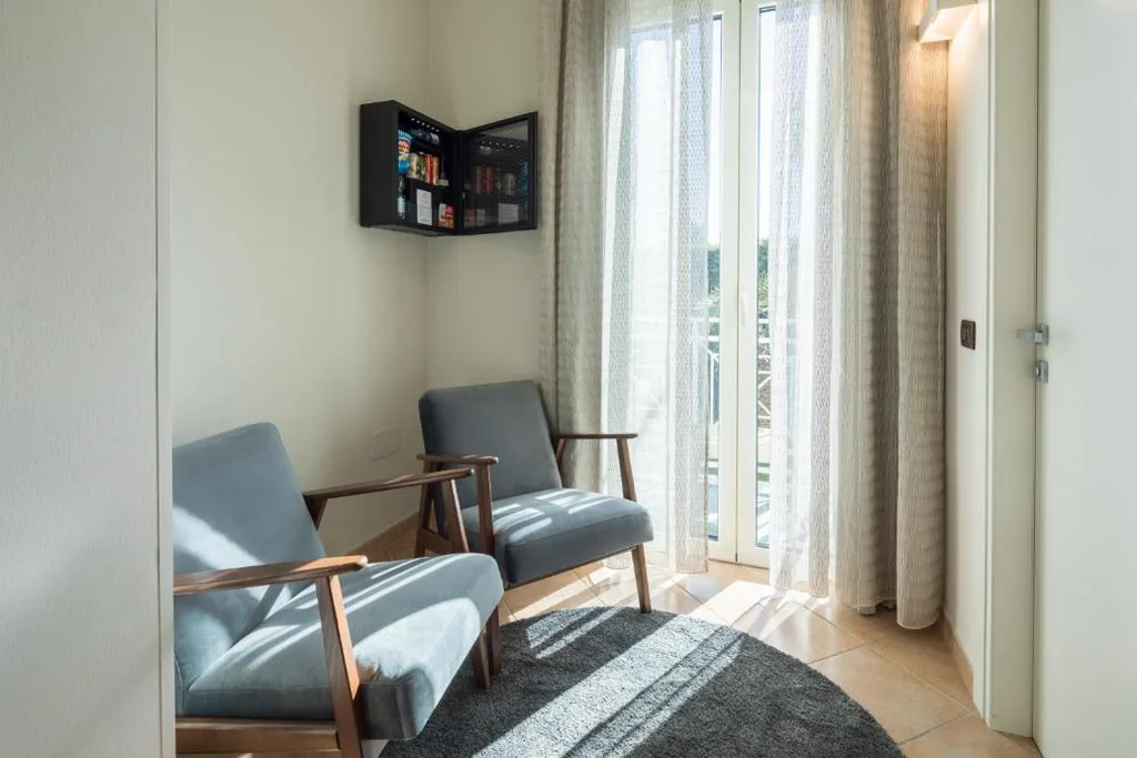 Deluxe Double or Twin Room - Ground Floor — Hotel Luna