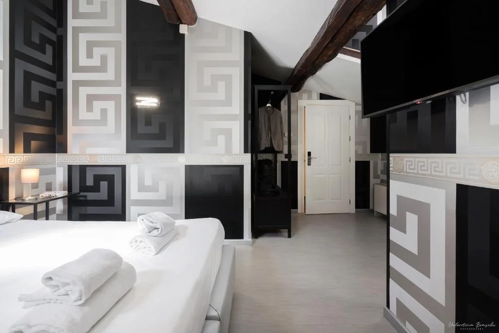 Deluxe Double or Twin Room — Hotel Spagna
