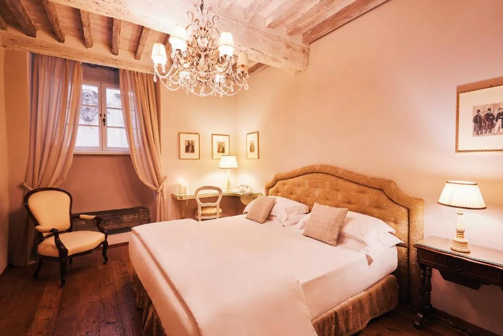 Deluxe Double or Twin Room — La Corte Di Ambra