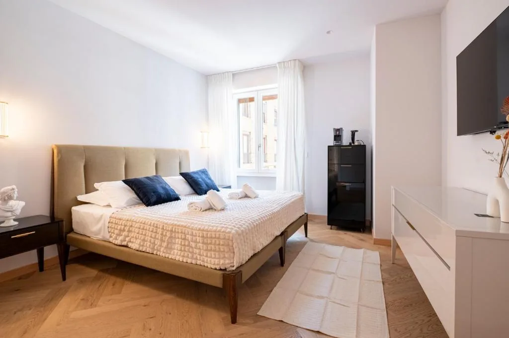 Camera Deluxe Matrimoniale/Doppia con Letti Singoli — The Old Palace- Luxury Suites Signoria