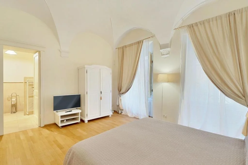 Deluxe Room — Palazzo de’ Vecchi