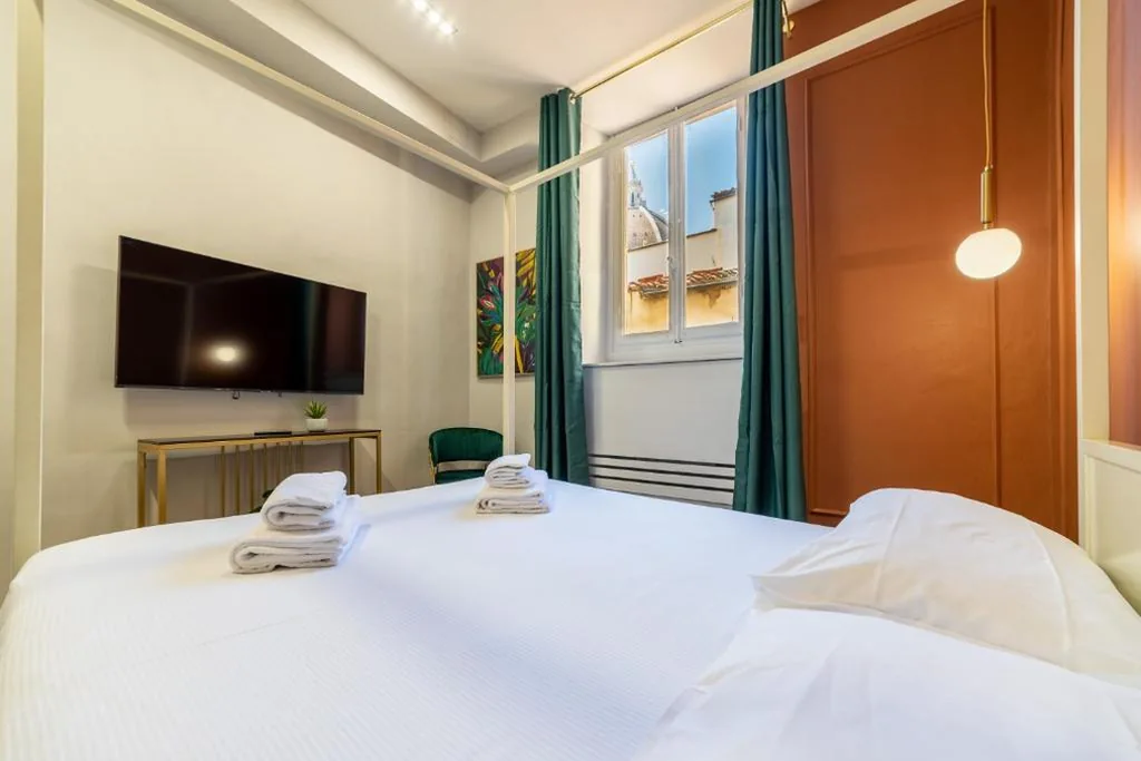 Camera Deluxe — Romantic Room Duomo