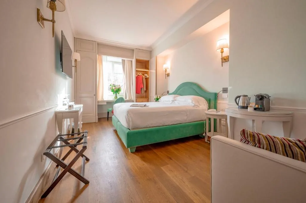 Deluxe Room — San Firenze Suites & Spa