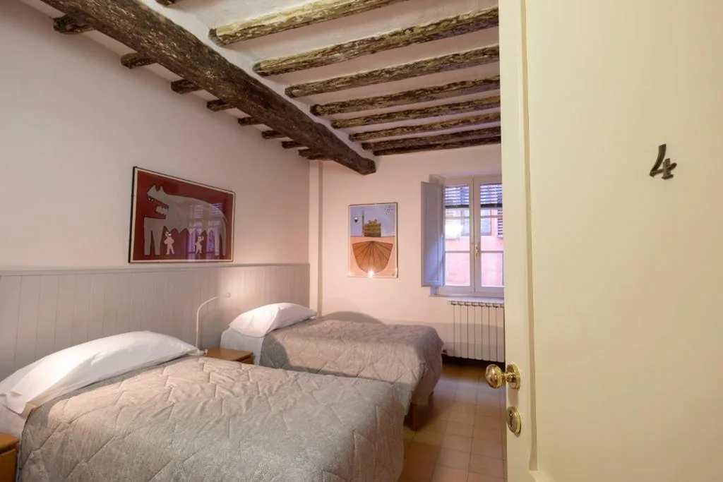 Twin Room — Attilio Camere