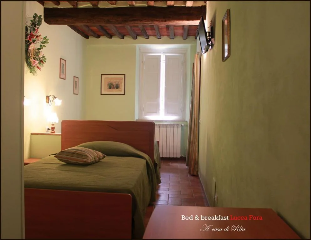 Camera Doppia con Letti Singoli — Bed & Breakfast Lucca Fora