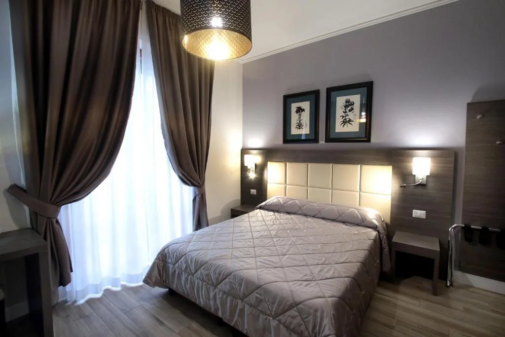 Twin Room with Private Bathroom — Alderotti Home