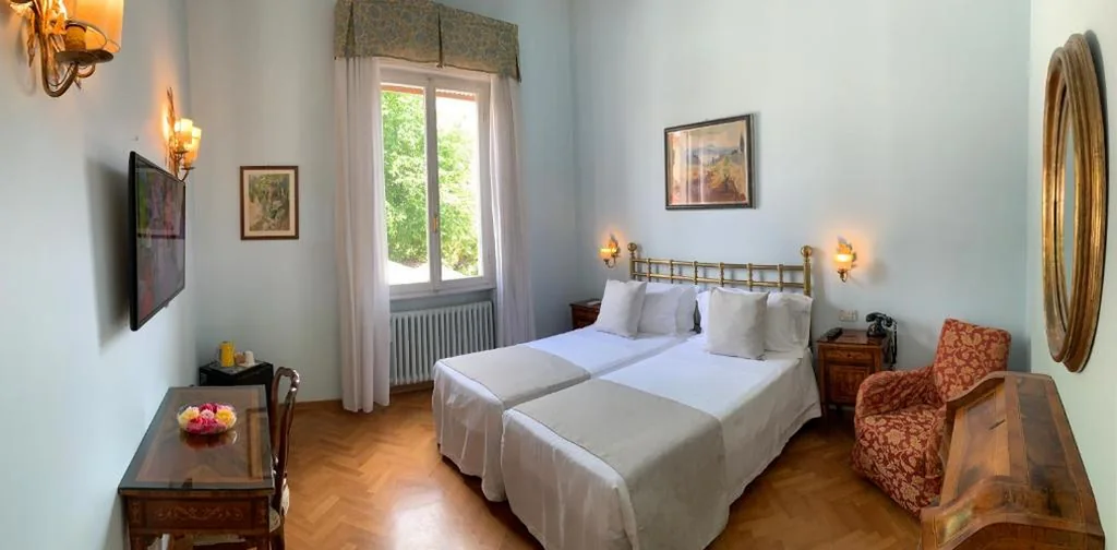 Twin Room — Hotel David
